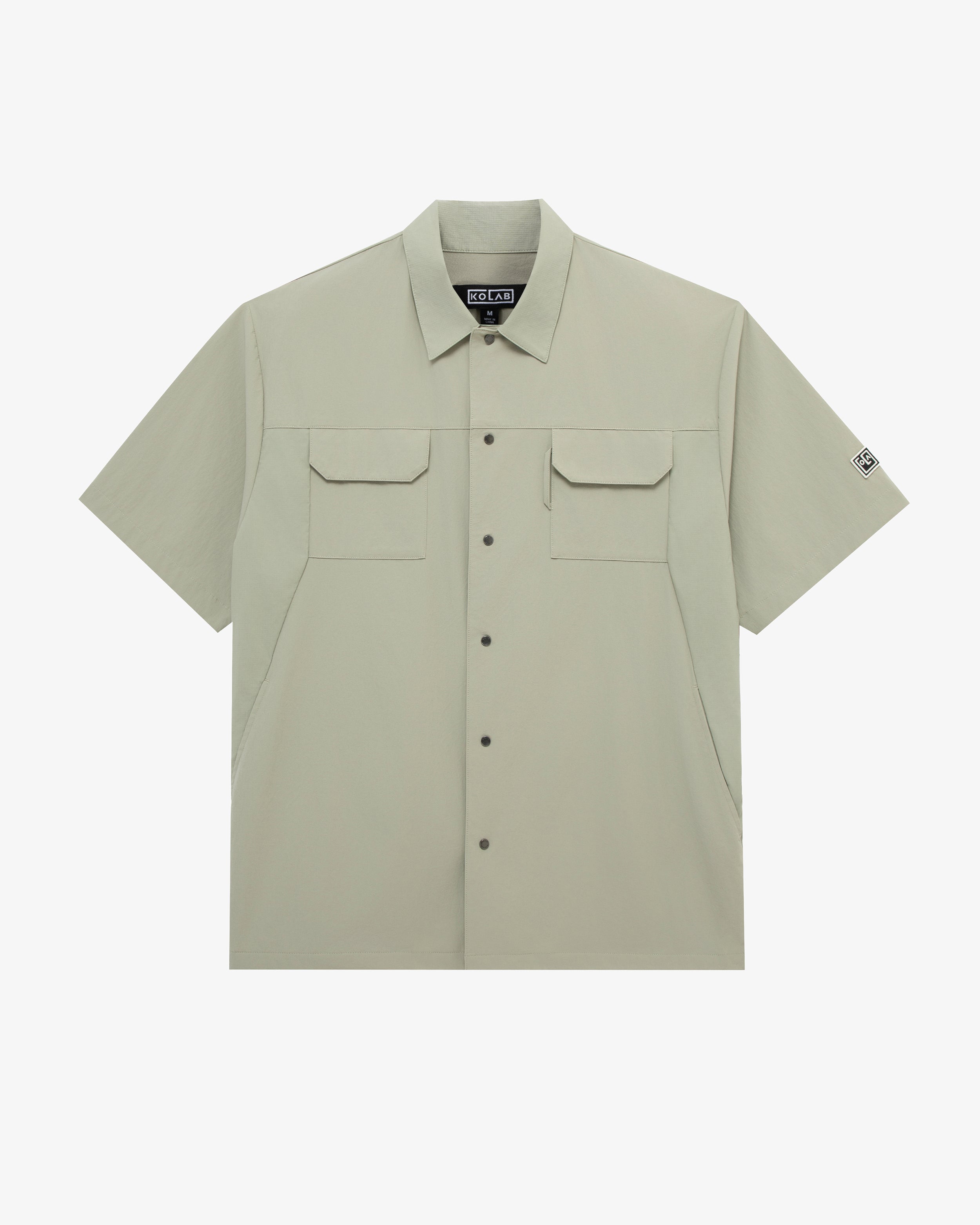 Men's Dynamic Short Sleeve Button-Up Shirt